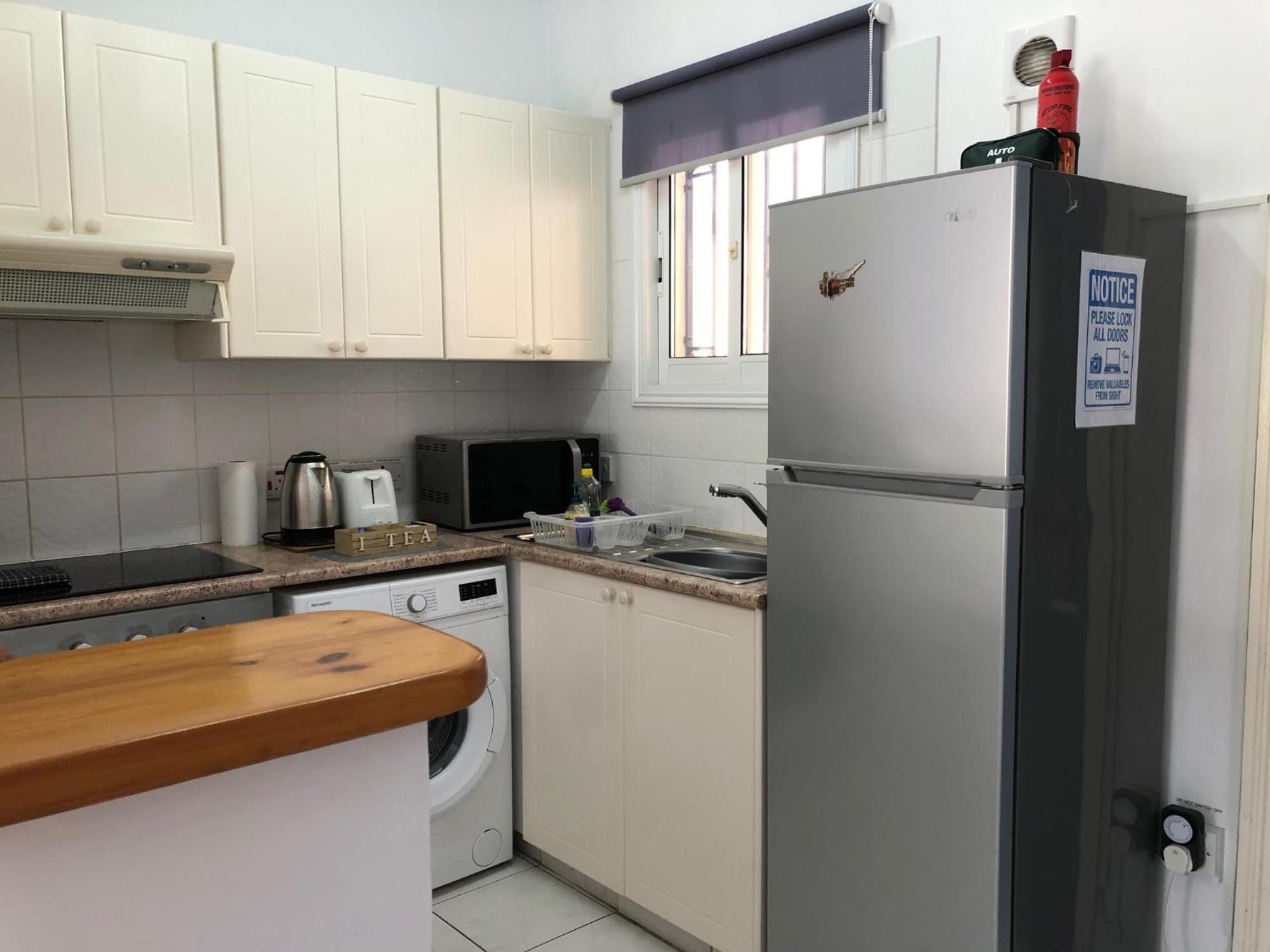 Stylish 1 Bedroom Apartment In Limnaria Gardens Πάφος Εξωτερικό φωτογραφία
