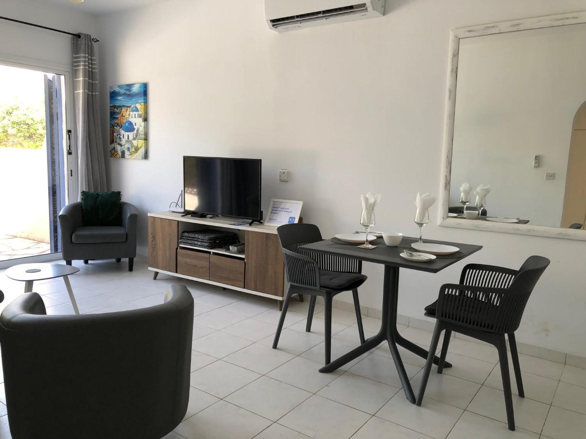 Stylish 1 Bedroom Apartment In Limnaria Gardens Πάφος Εξωτερικό φωτογραφία