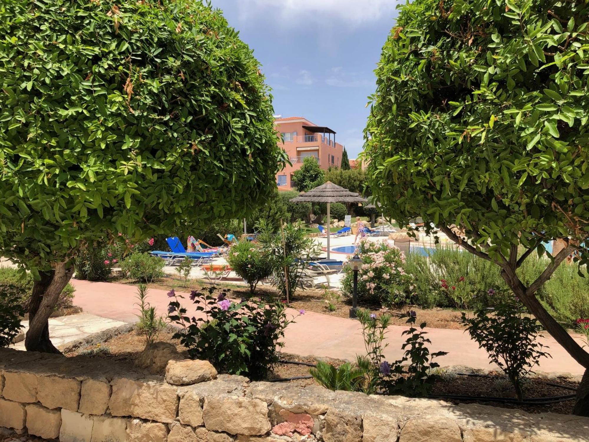 Stylish 1 Bedroom Apartment In Limnaria Gardens Πάφος Εξωτερικό φωτογραφία